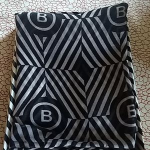 NIB Mud Pie Chelsea Initial Infinity Scarf - B